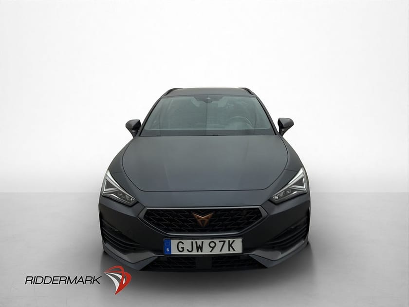 Bild 2 av CUPRA Leon Sportstourer e-Hybrid Skinn Drag Kamera Navi