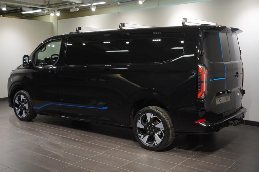 Bild 4 av Ford E-Transit Custom 340 AWD E-Custom Skåp Sport 340l Elmotor 160kw 218hk 1-Växlad El