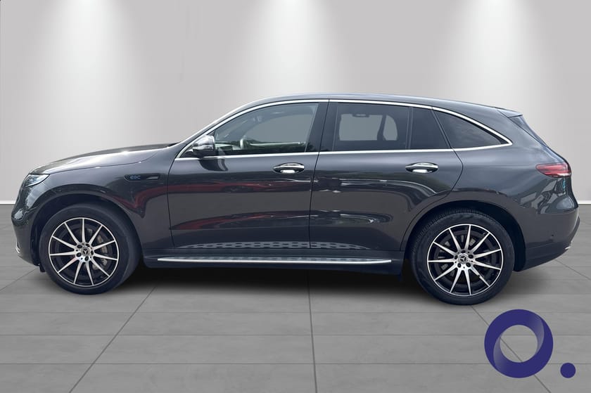 Bilde 2 av Mercedes-Benz EQC 400 4MATIC AMG Line|HUD| Burmester|360° kamera|Soltak|4MATIC
