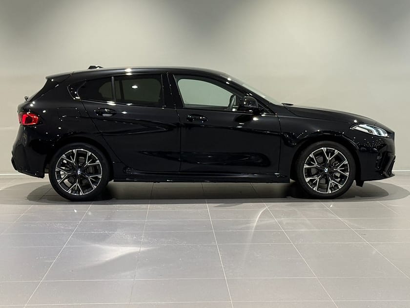 Bild 3 av BMW 120 M Sport Design Backkamera Rattvärme Tonade Rutor 18"