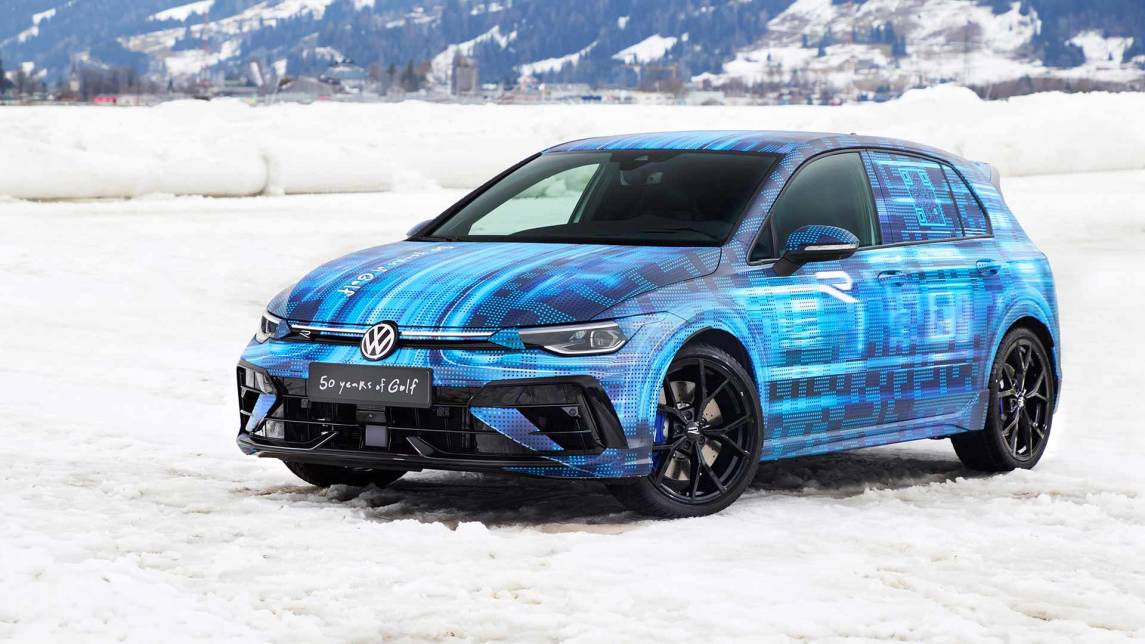 Här är en första glimt av nya Volkswagen Golf R 