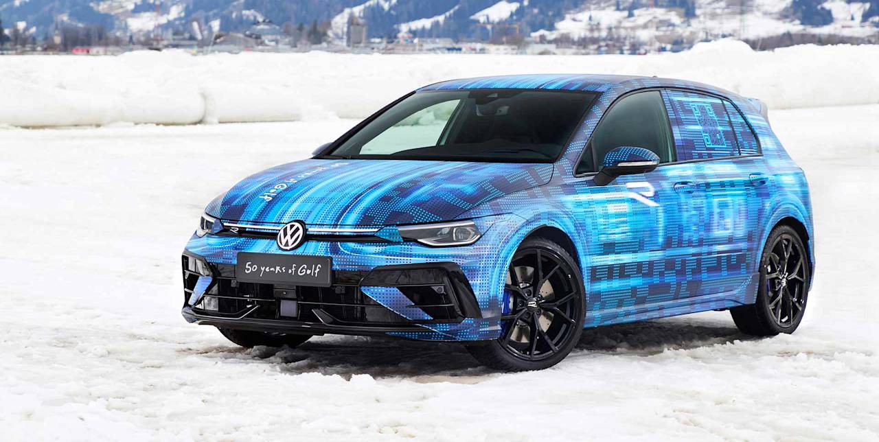 Här är en första glimt av nya Volkswagen Golf R