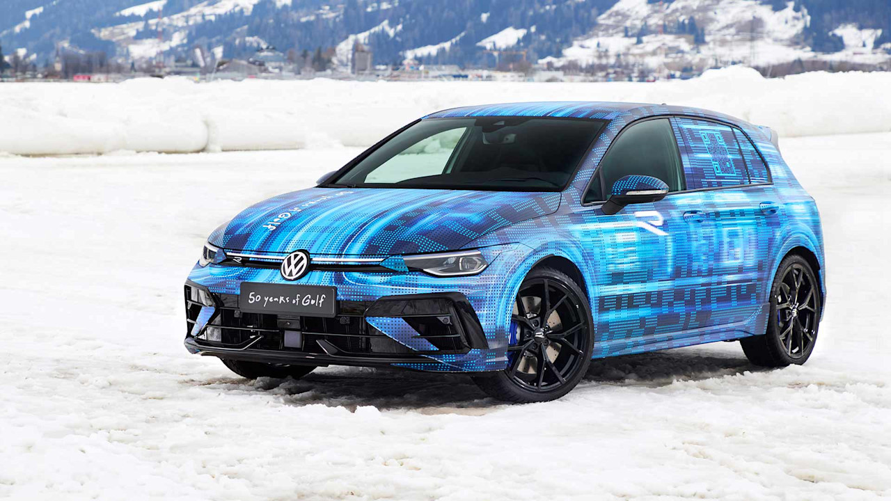 Här är en första glimt av nya Volkswagen Golf R