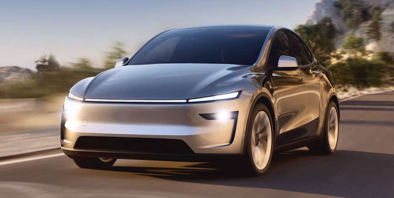 Nya Tesla Model Y går nu att beställa