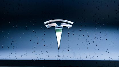 Tesla rasar på börsen