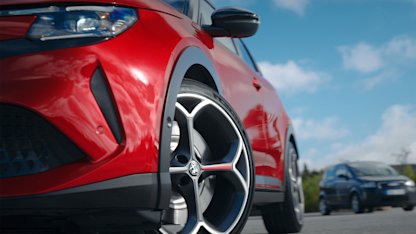 Provkörning av Alfa Romeo Junior Elettrica Veloce