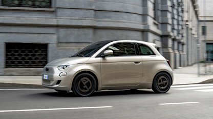Produktionen av Fiat 500e pausad på obestämd tid