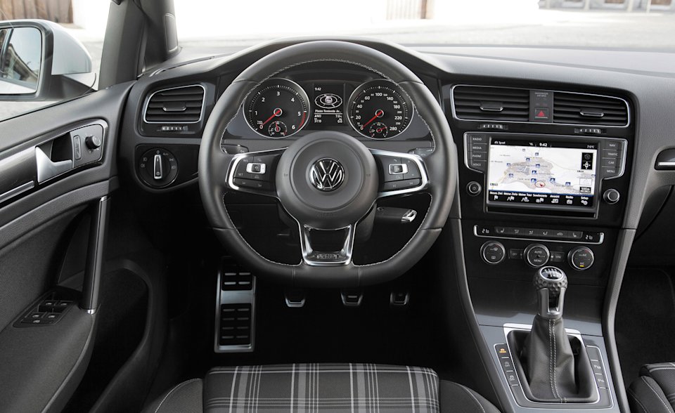 golfgtd2015 interior