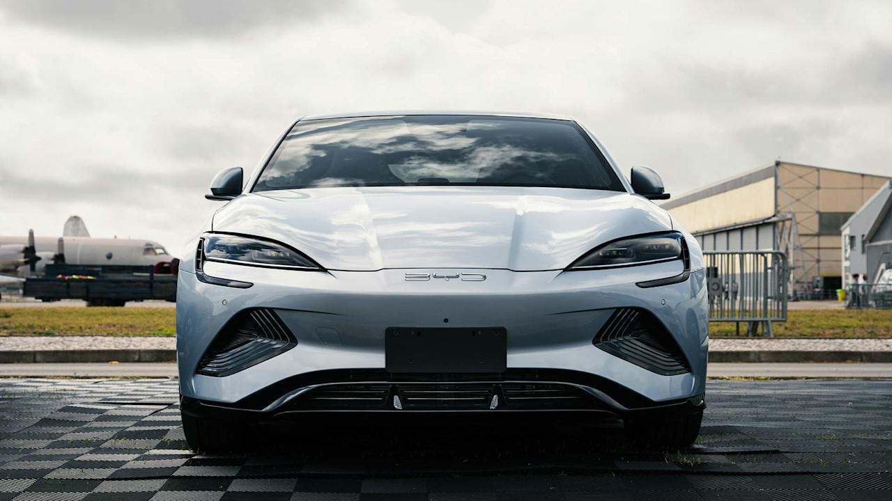 BYD kan ha gått om Tesla som världens största elbilstillverkare