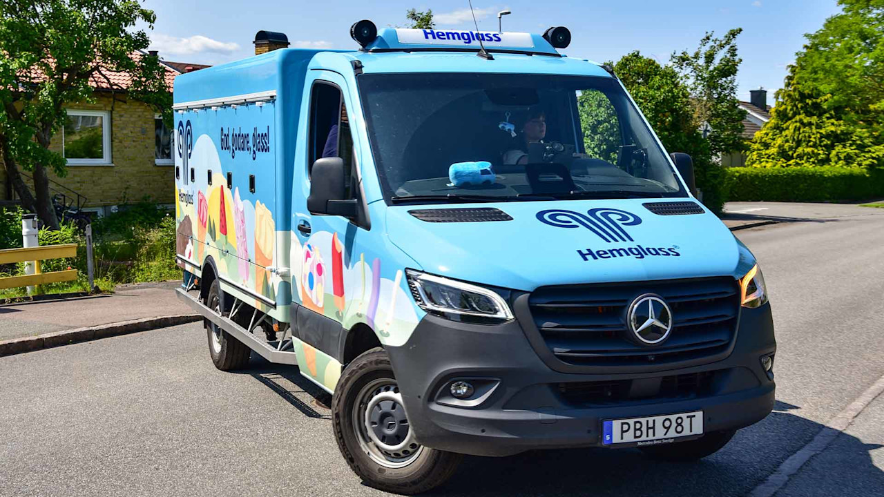Hemglassbilarna ställer om från diesel till el