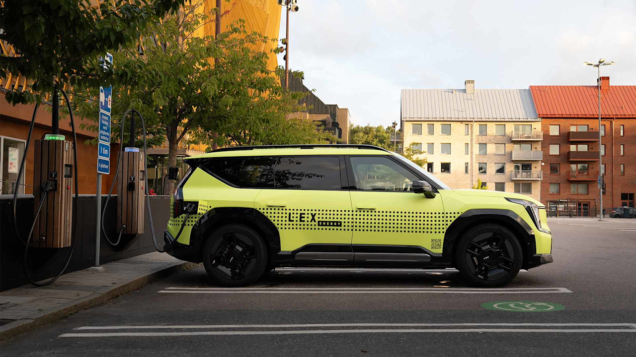 Kia satsar på ultrasnabbladdare hos återförsäljarna