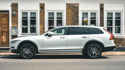 Volvo pudlar – V60 och V90 ska åter säljas i Storbritannien