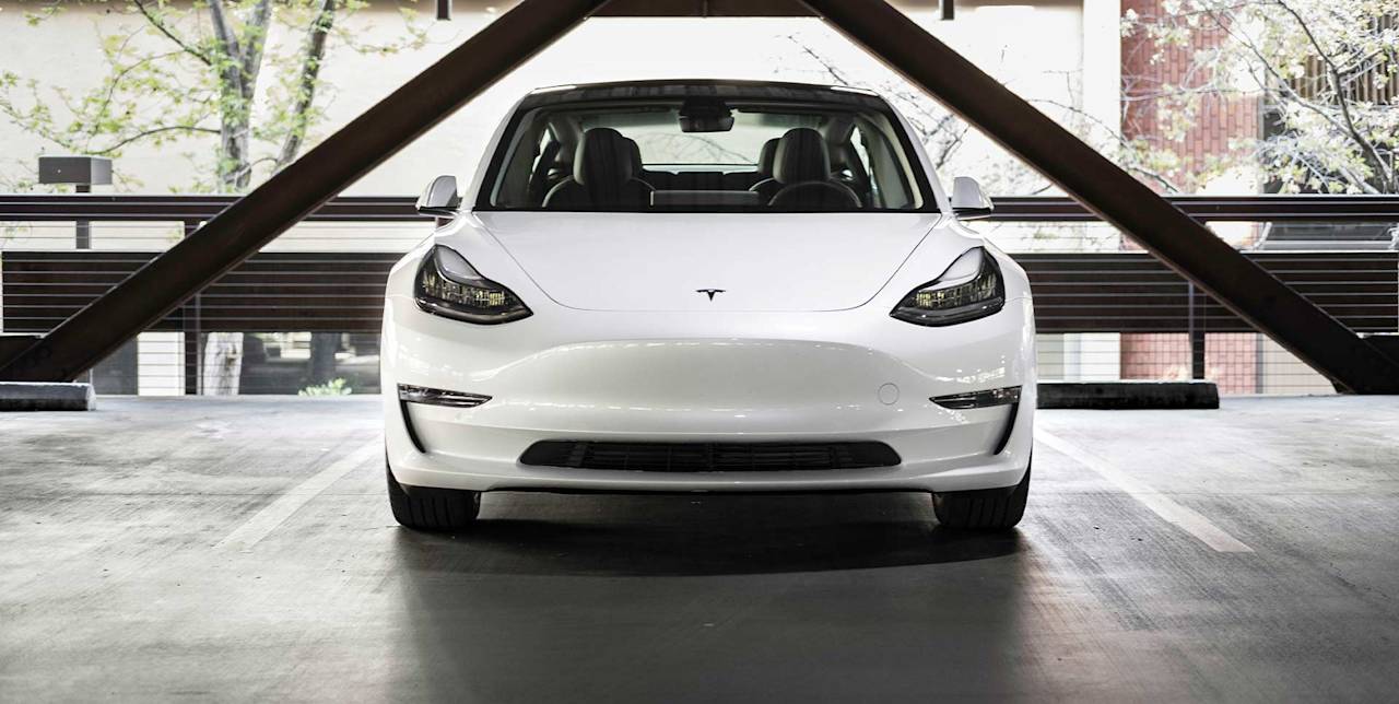 EU:s strafftullar: Tesla Model 3 blir 17 000 kronor dyrare