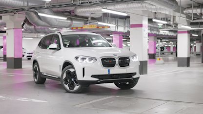 Provkörning av BMW iX3