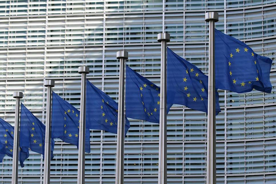 Bilindustrin i kris – EU-kommissionen kallar till krismöte