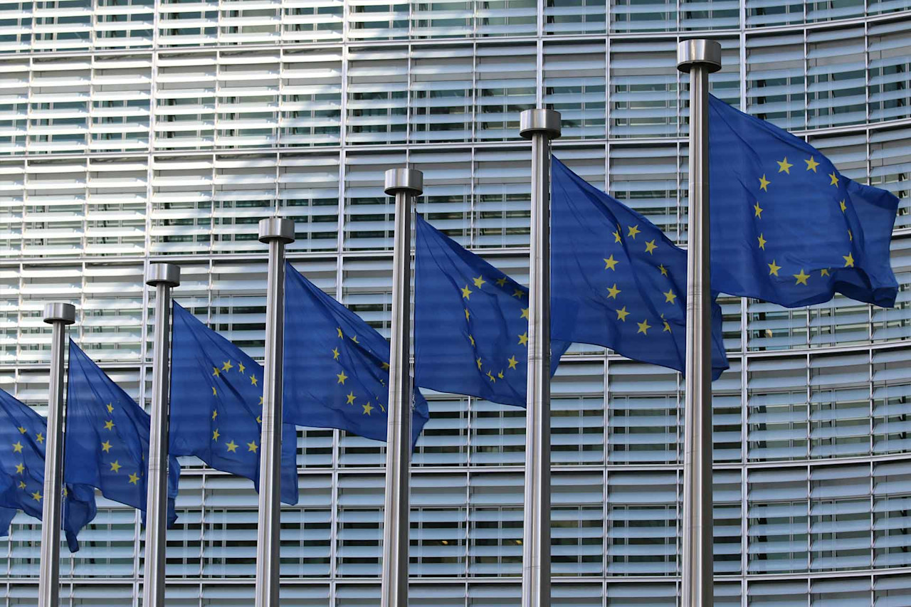Bilindustrin i kris – EU-kommissionen kallar till krismöte