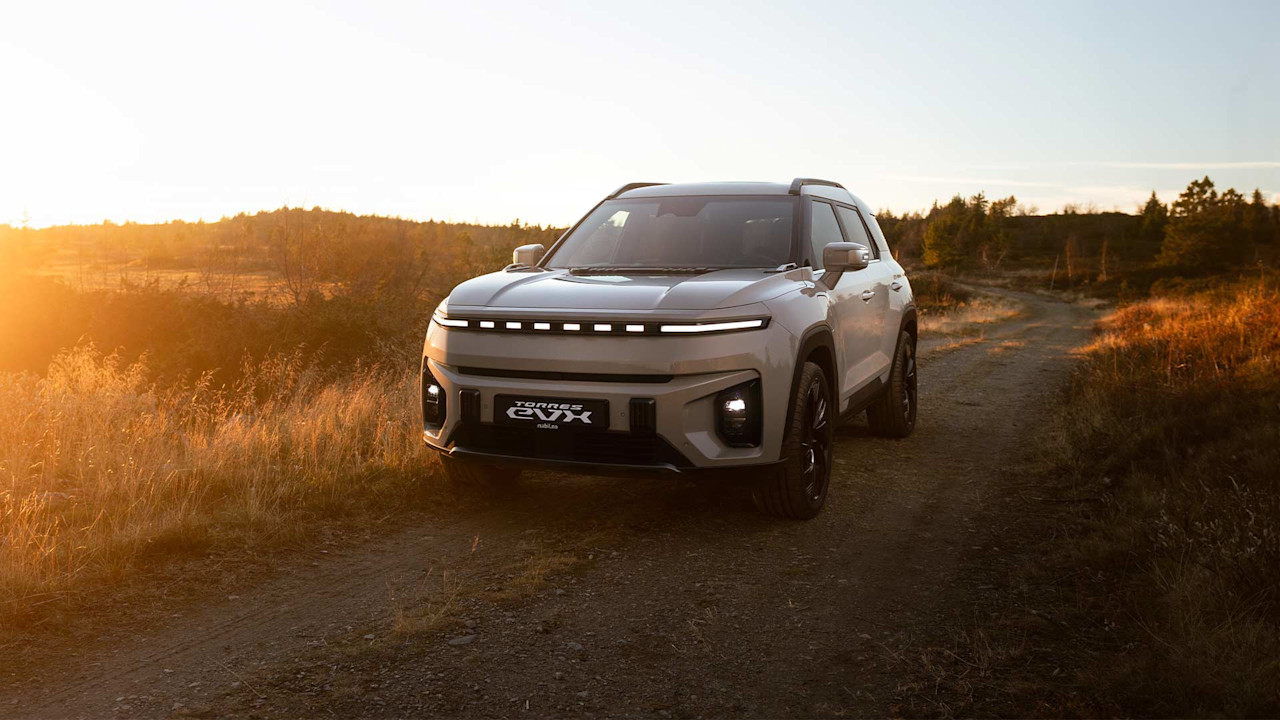 Sveriepremiär för KGM Torres EVX – större batteri och räckvidd på 503 km