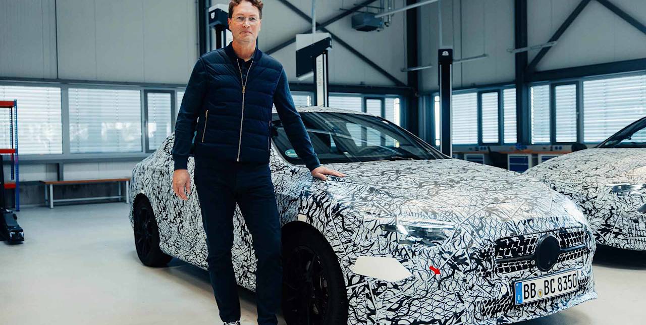 Här är en prototyp av nya Mercedes-Benz CLA