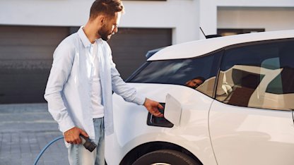 Fler positiva än negativa till elbilar