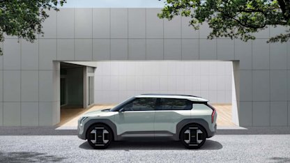 Första teaser på nya Kia EV3