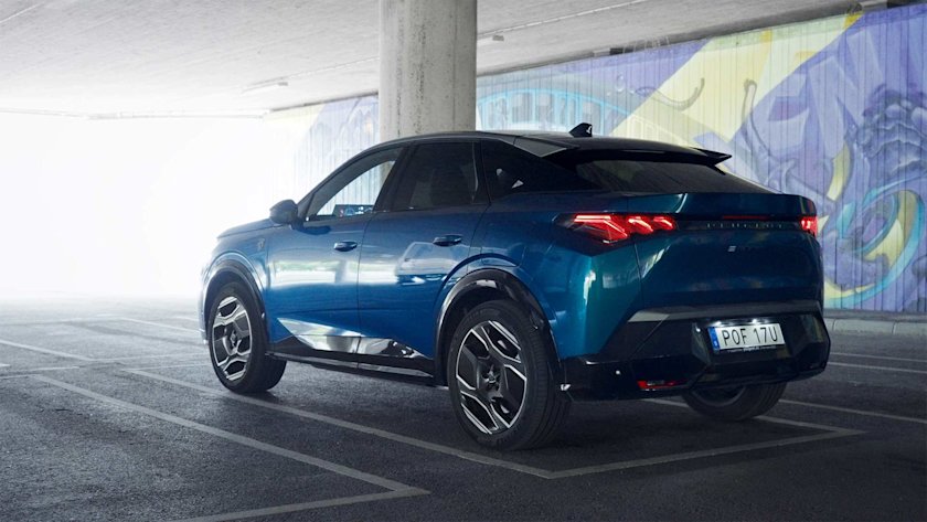 Peugeot-e3008