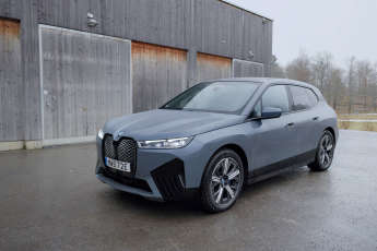 Provkörning av BMW iX xDrive 50