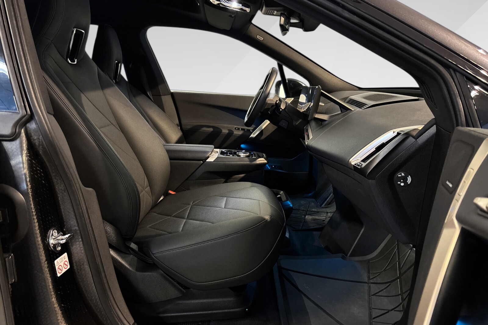 BMW iX xDrive40 bilde 18