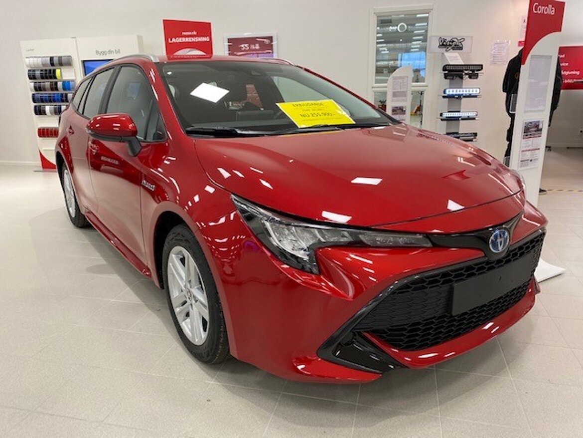 For sale - Toyota Corolla Touring Sports Hybrid 1.8 VVT-i CVT, 123hp ...