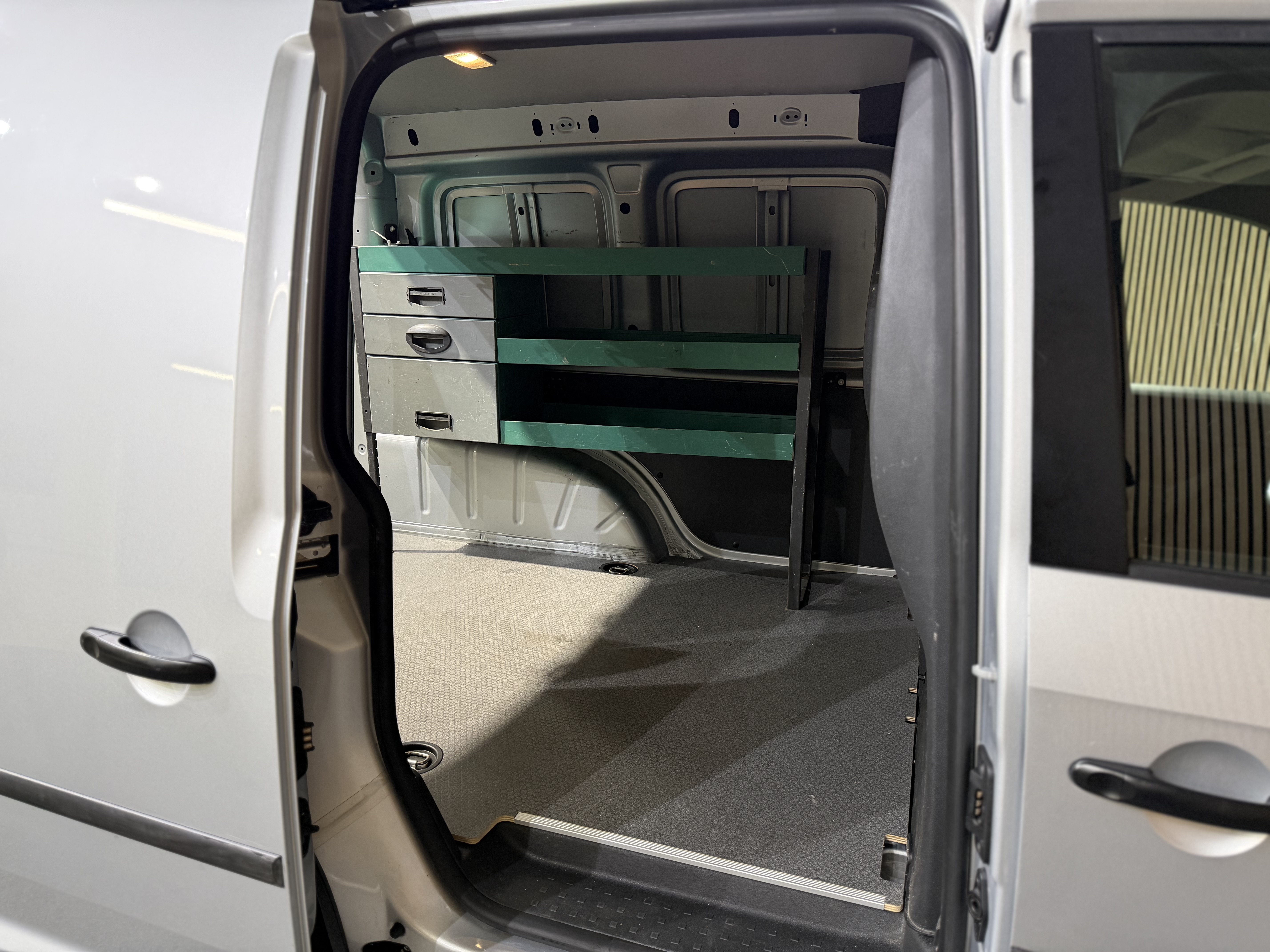 Volkswagen Caddy Van 2.0 TDI BMT Manual, 102hp, 2018