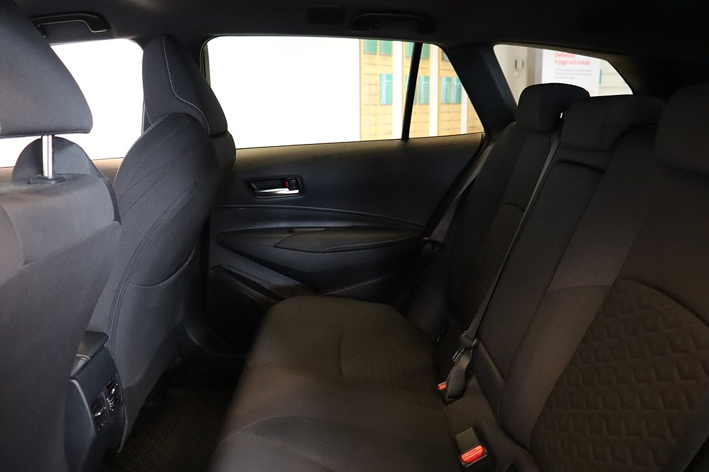 Suzuki Swace Hybrid e-CVT, 122hp, 2022