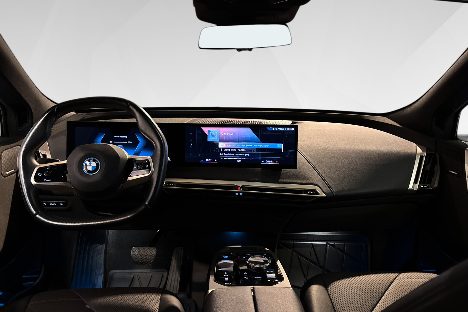 BMW iX xDrive40 bilde 12