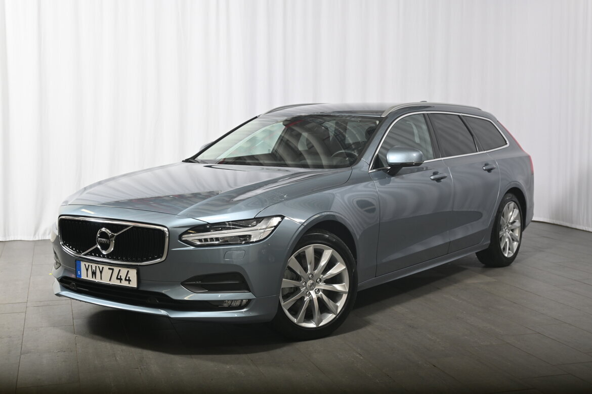 YWY744 – Volvo V90
