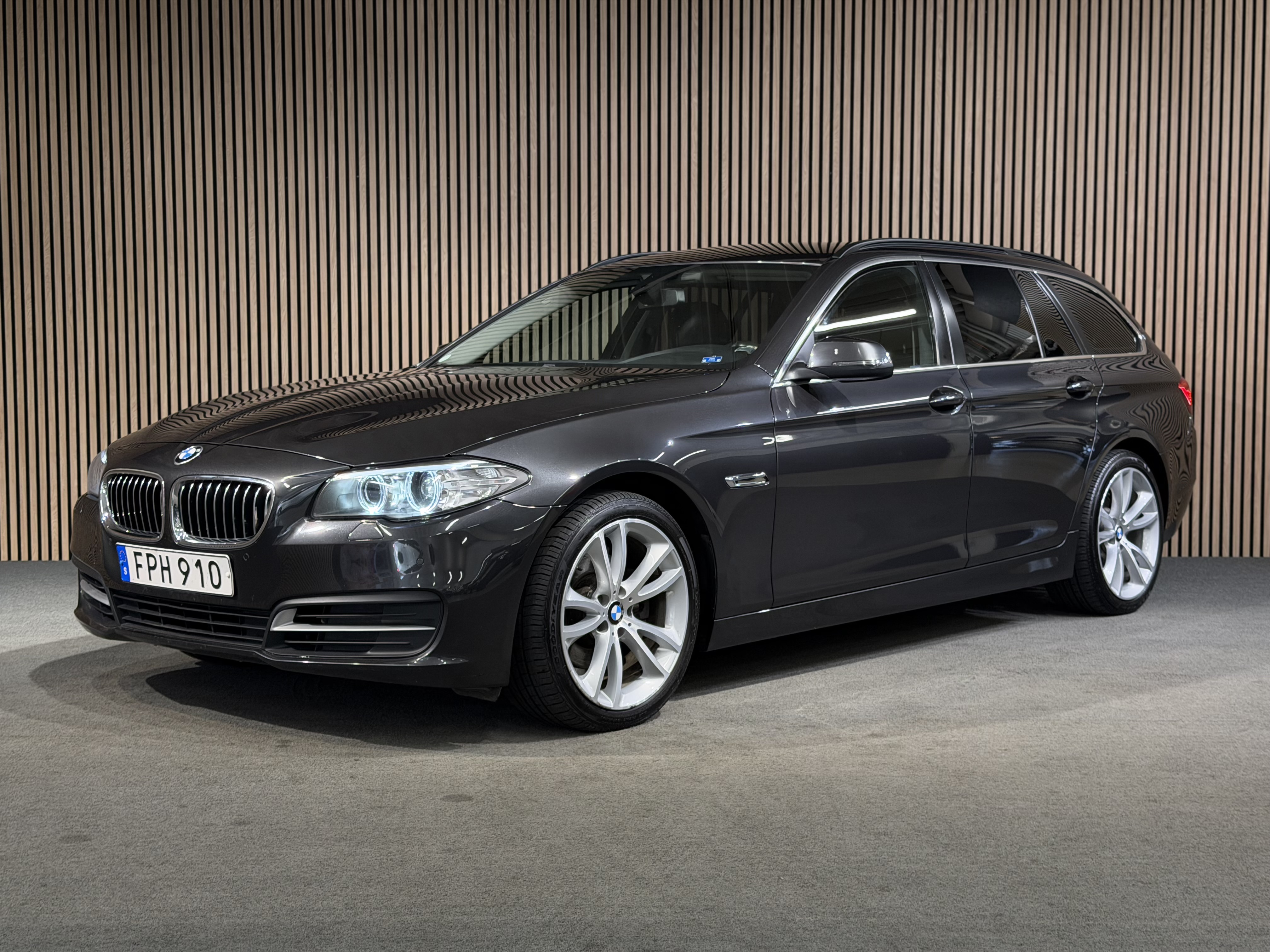 BMW 520d xDrive Touring Steptronic, 190hk, 2015