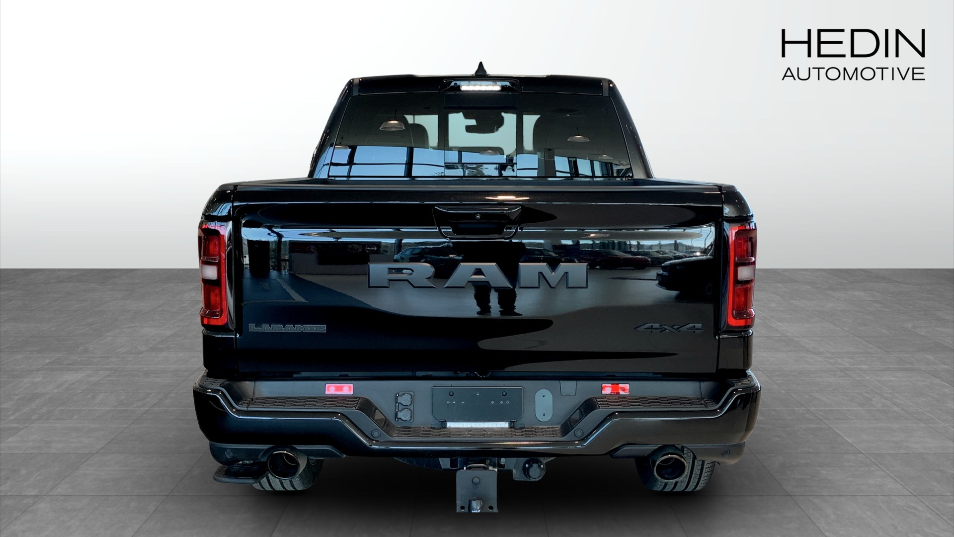 RAM 1500 Laramie Night Edition 2025, photo 7/9