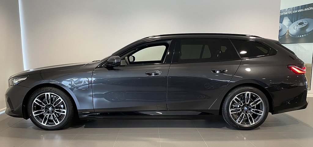 BMW 530e xDrive Touring Steptronic, 8-trinn, 299ps, 2026