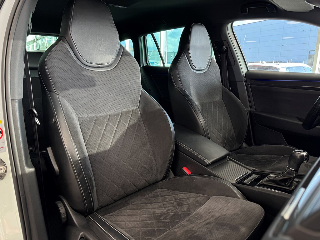 Škoda Superb Kombi 2.0 TDI 4x4 SCR DSG Sekventiell, 190hk, 2017