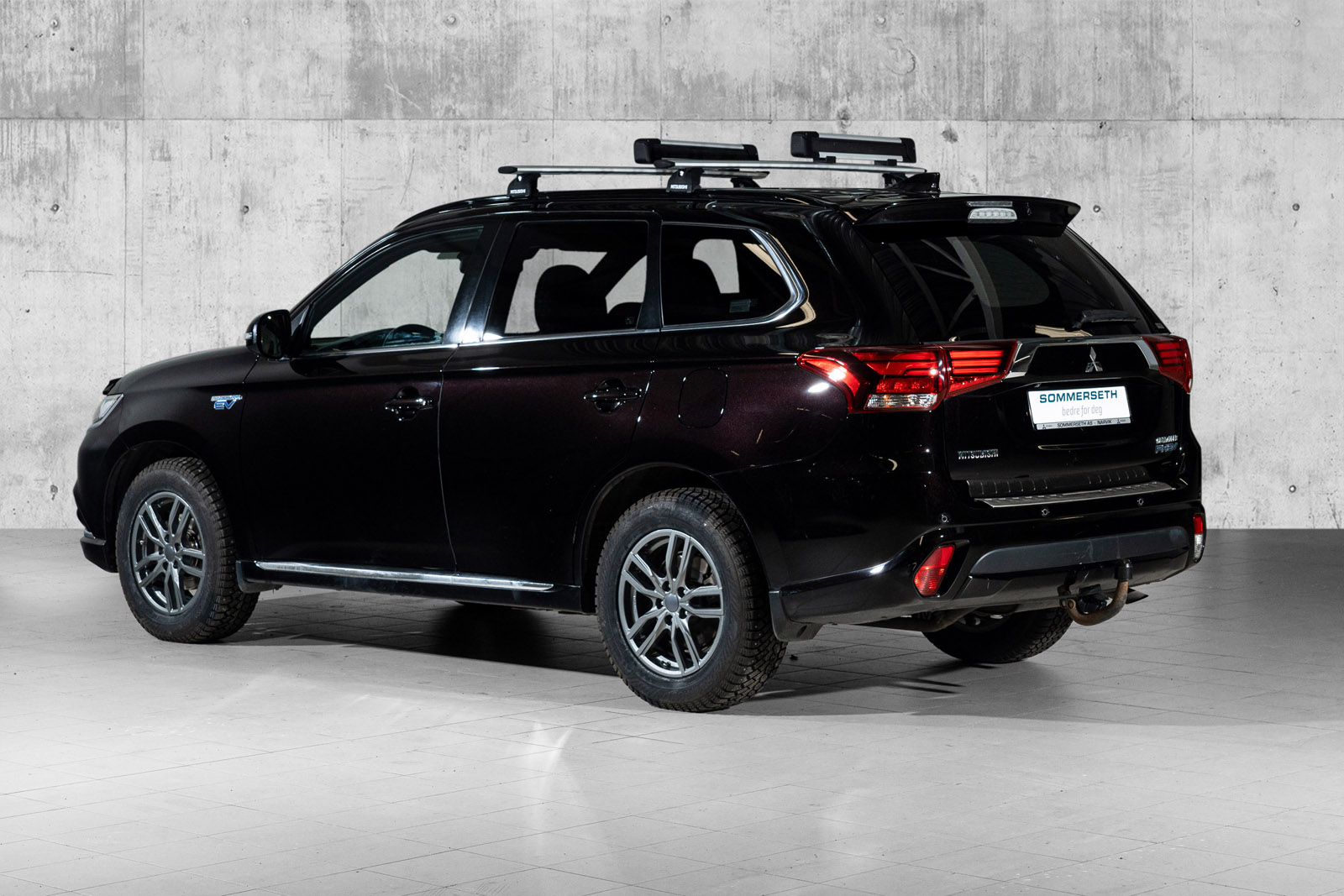 Bruktbil Mitsubishi Outlander PHEV hos Sommerseth