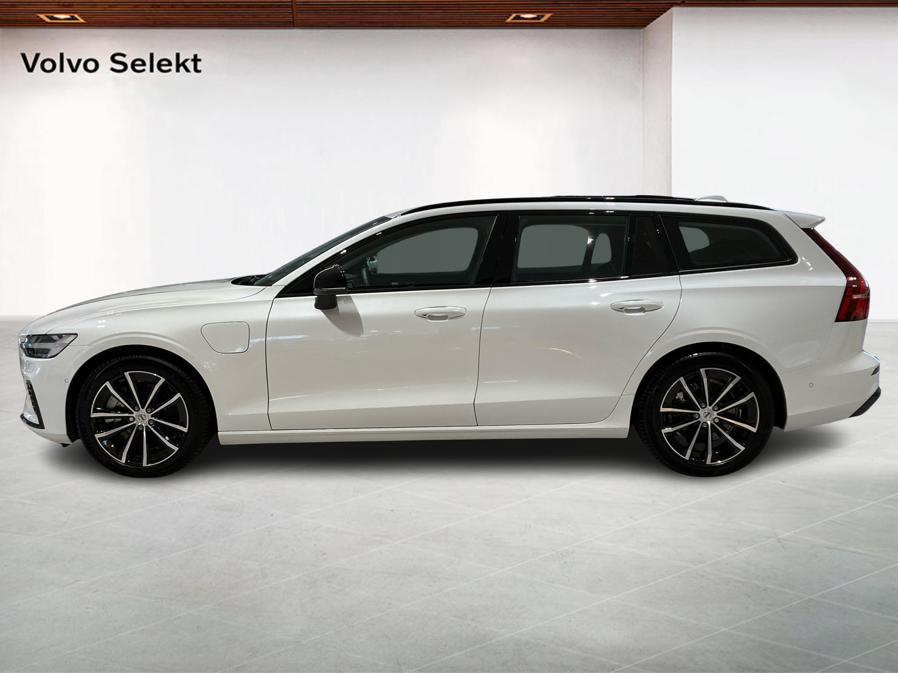 Volvo V60 T6 Plus Dark Nordic Edition 2026, kuva 3/15