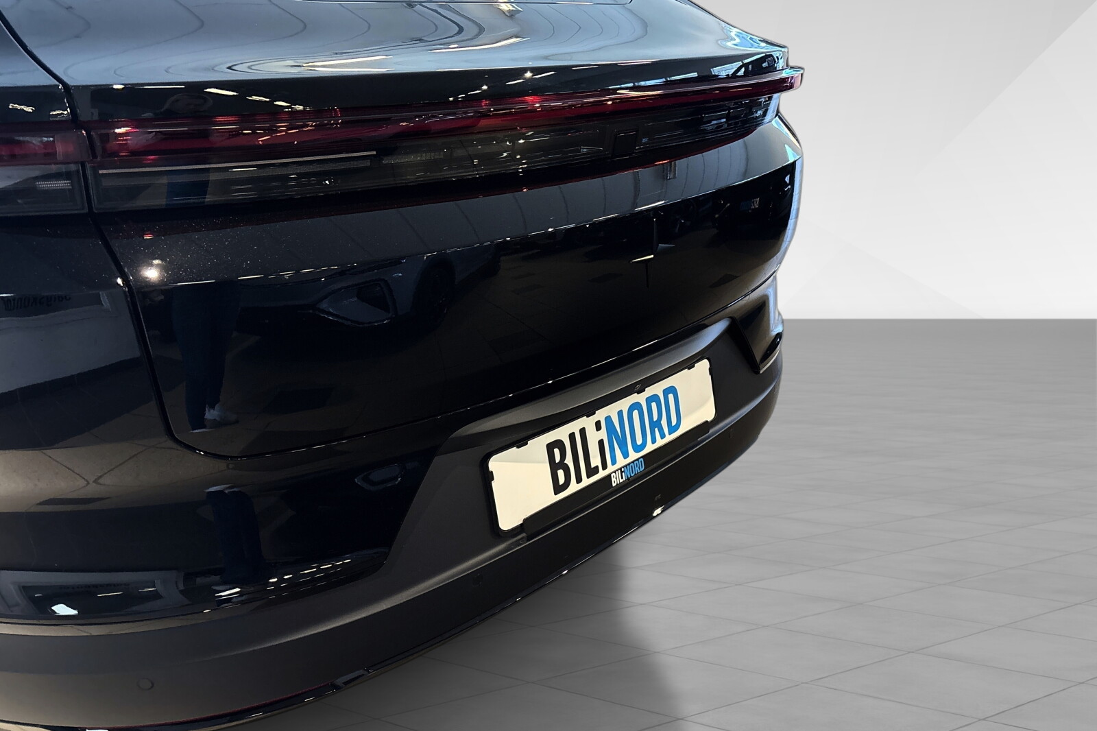 Polestar 4 Long Range Dual motor bilde 8