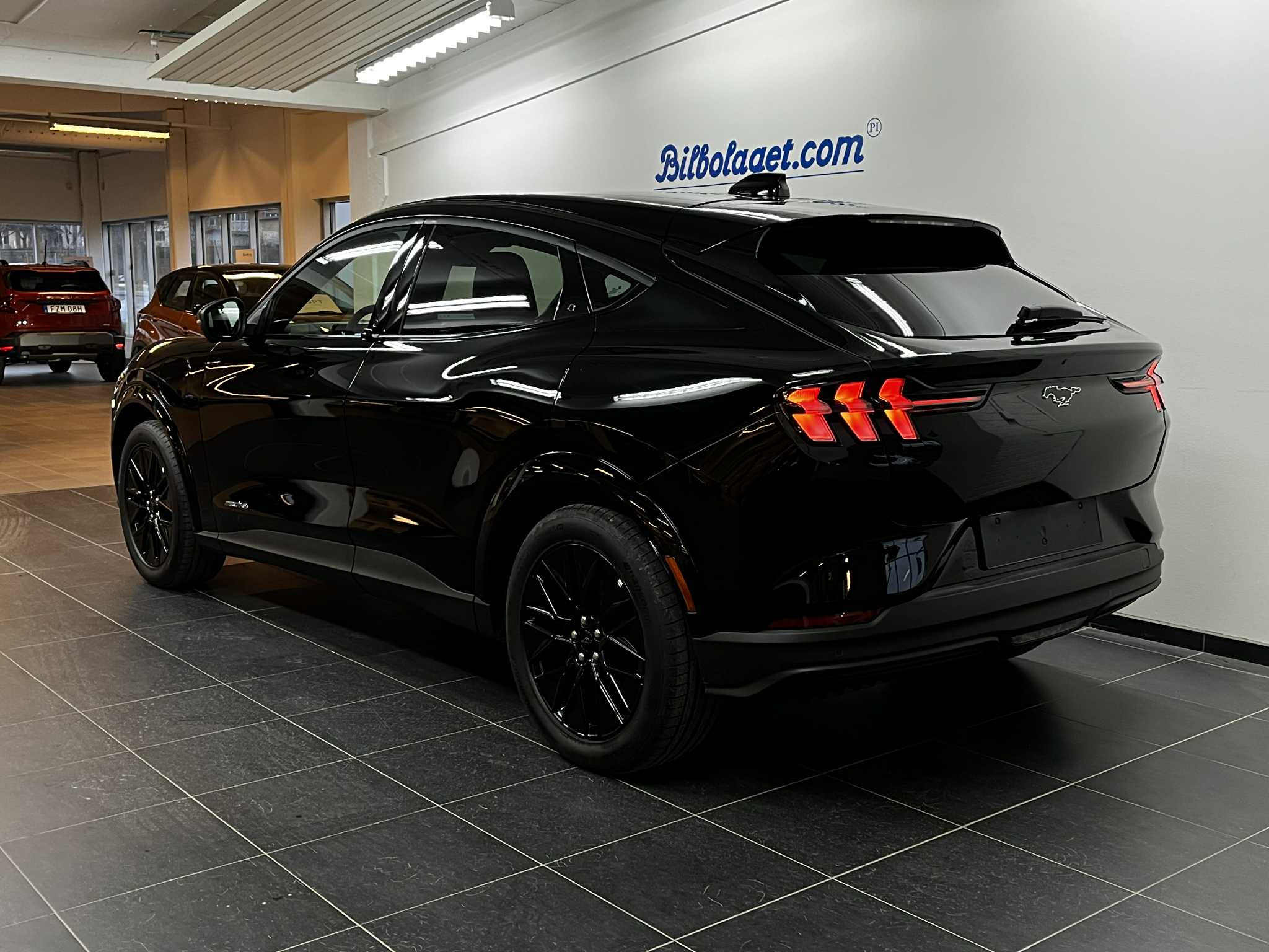 Ford Mustang Mach-E Long Range AWD, 351hp, 2025