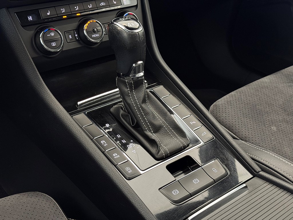 Škoda Superb Kombi 2.0 TDI 4x4 SCR DSG Sekventiell, 190hk, 2017