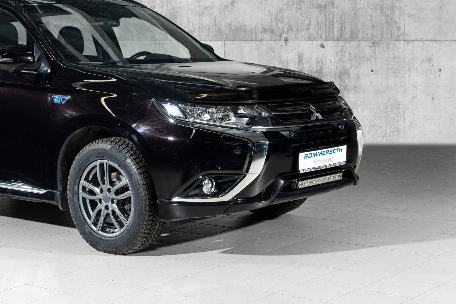 Bruktbil Mitsubishi Outlander PHEV hos Sommerseth