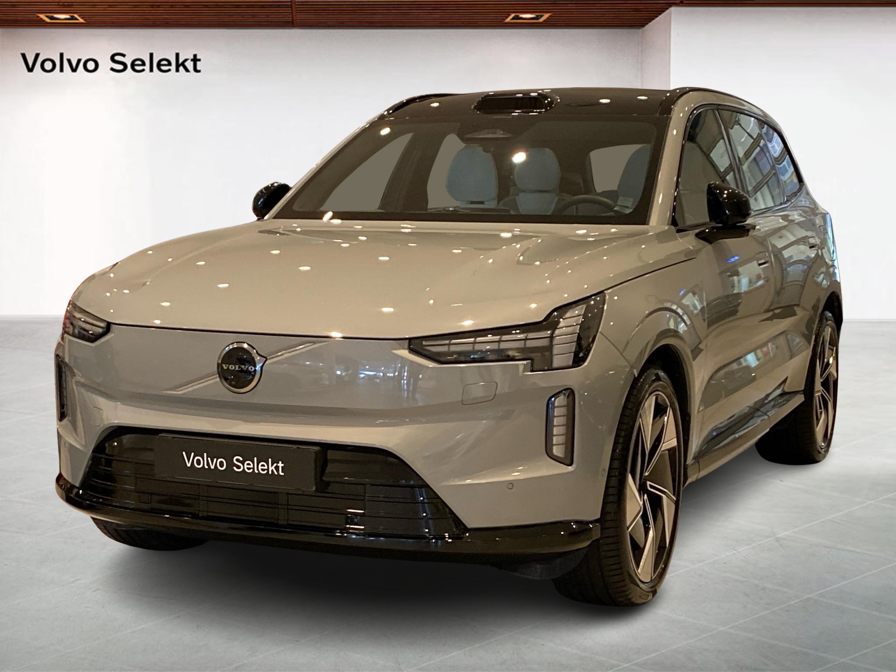 Volvo EX90 517 hp
