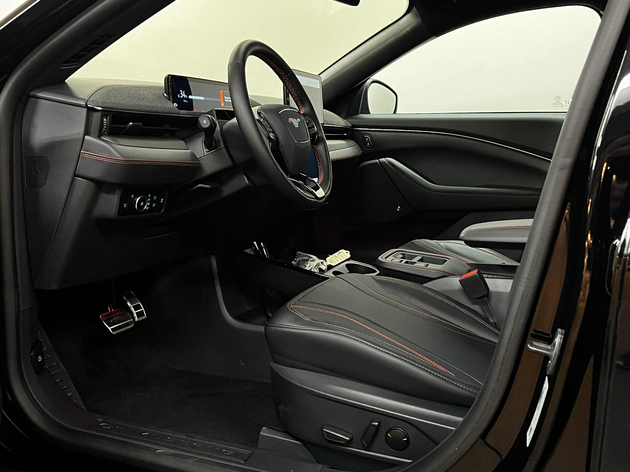 Ford Mustang Mach-E Long Range AWD, 351hp, 2025