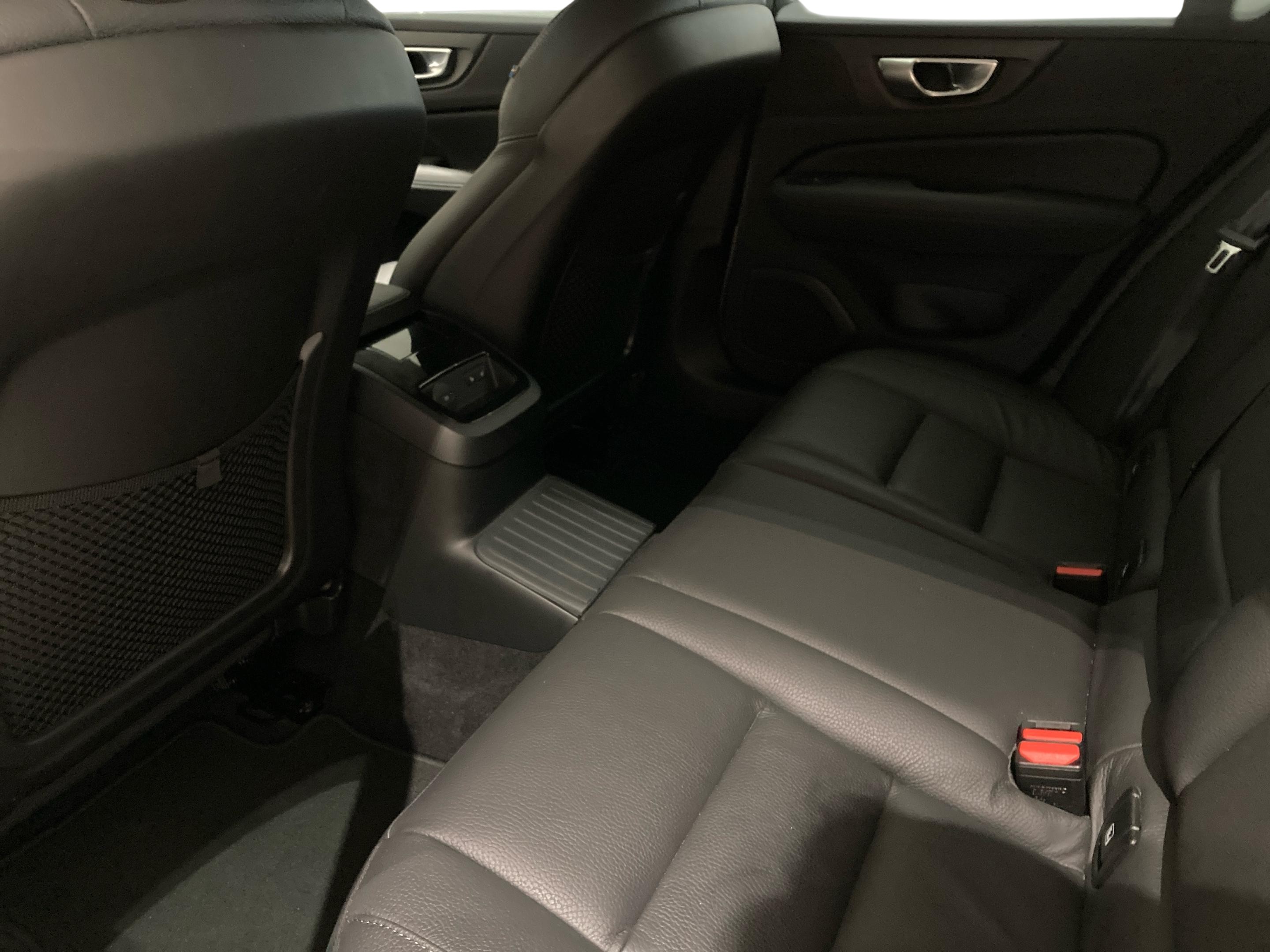Volvo V60 T6 Plus Dark Nordic Edition 2026, kuva 6/15