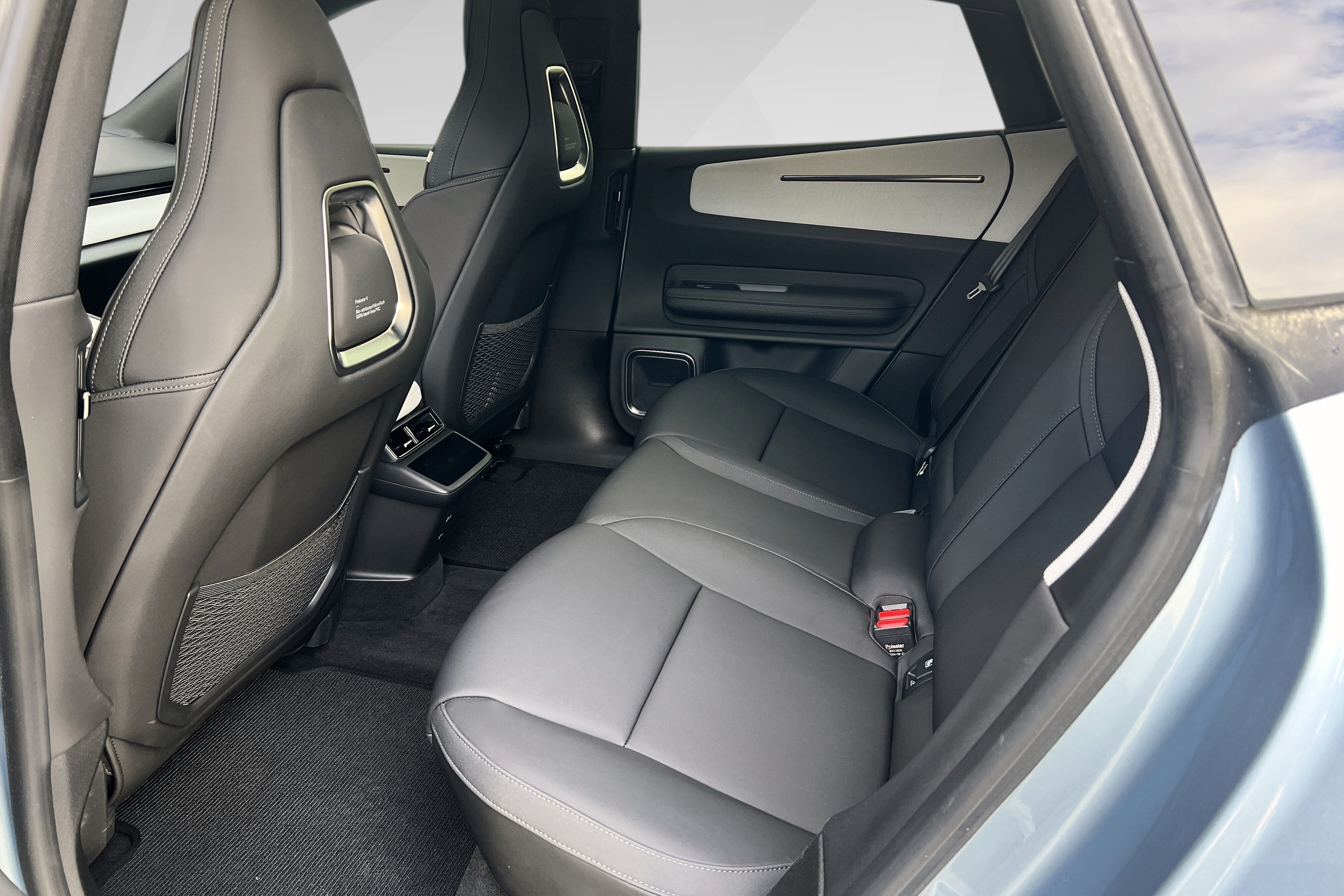 Polestar 4 Long Range Dual motor bilde 15