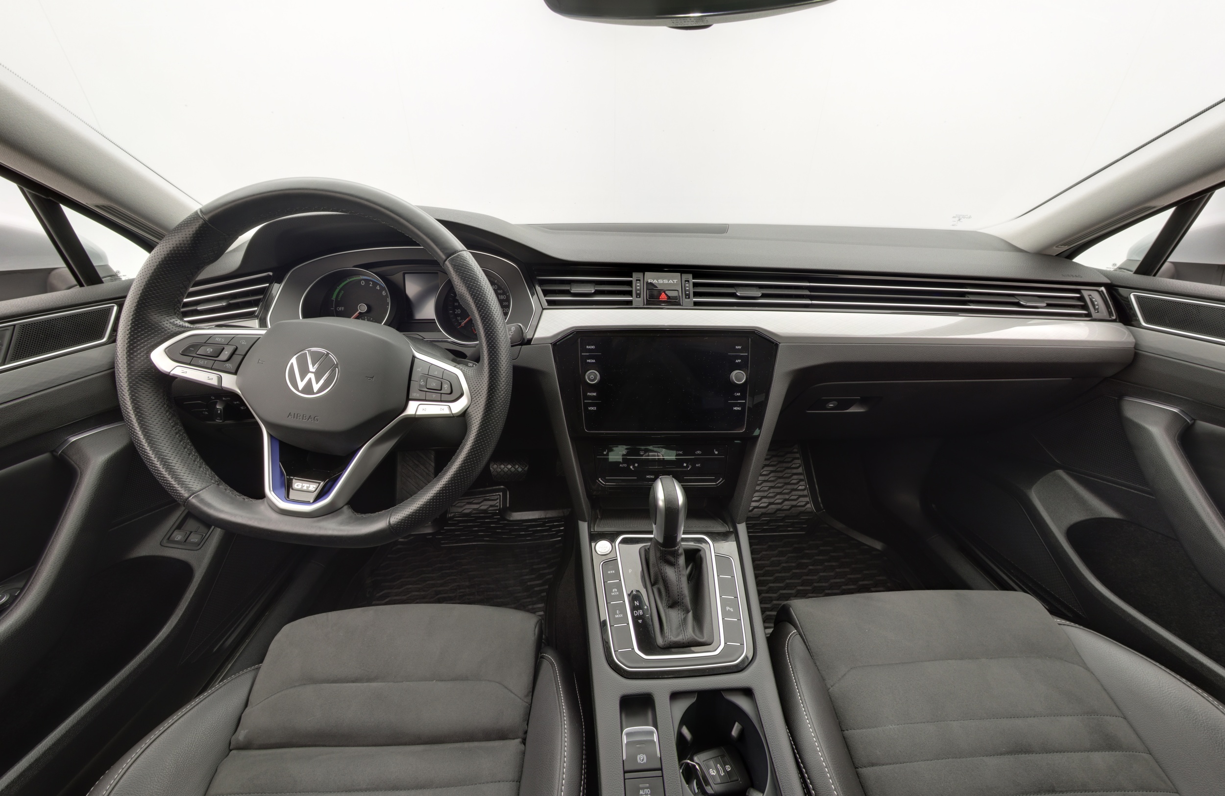 Volkswagen Passat Variant GTE 1.4 TSI ACT OPF DSG sekvensiell, 6-trinn, 218ps, 2022