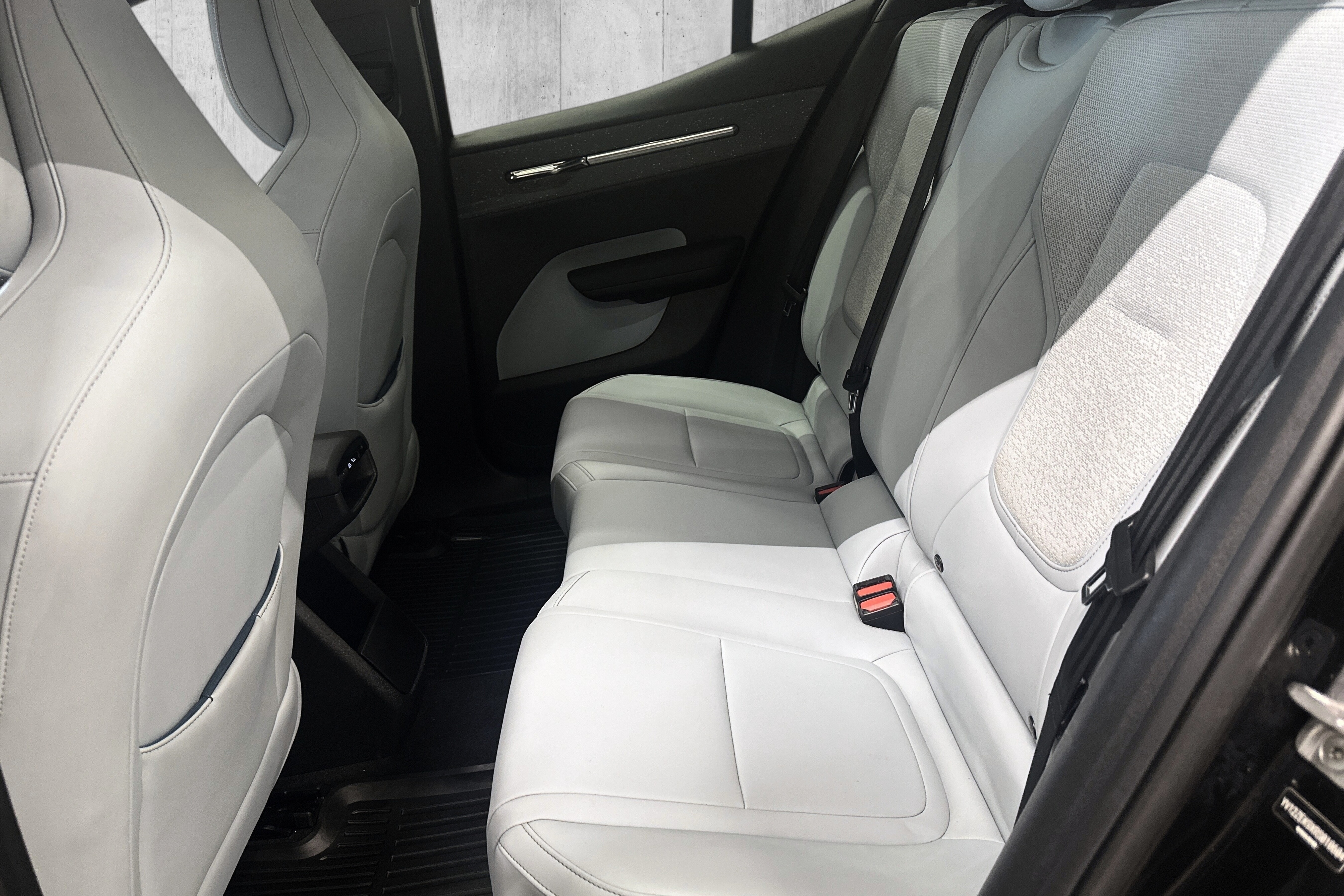 Volvo EX30 Twin Motor Performance bilde 15