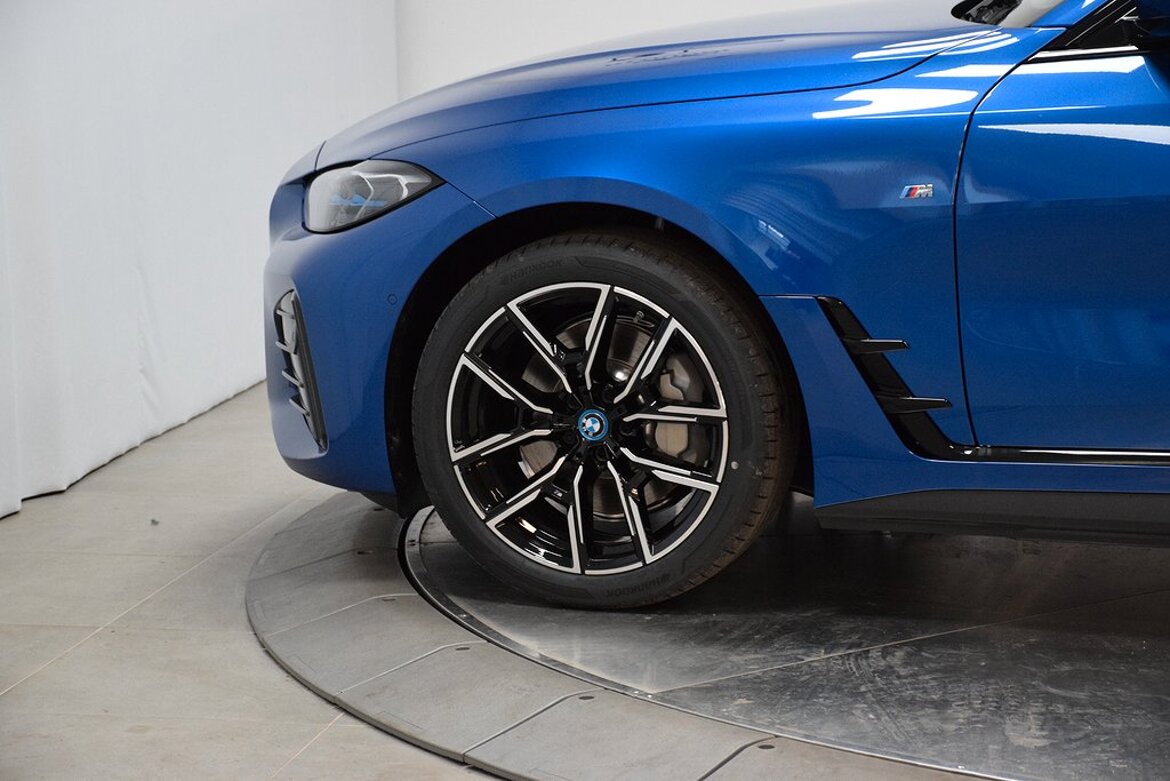 CRA41Z | BMW i4 eDrive40 Gran Coupé | / Fully Charged / 19 ...