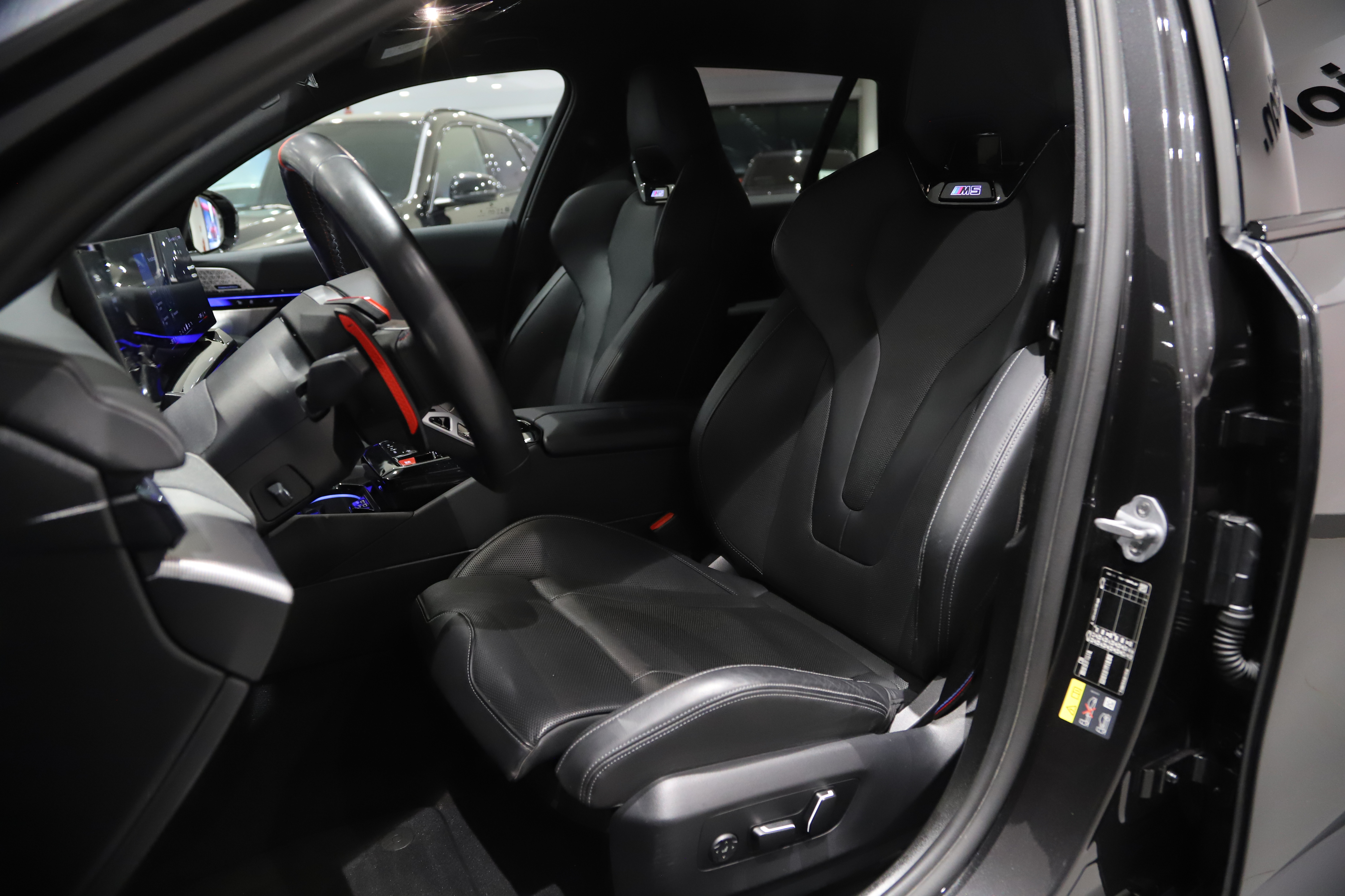BMW M5 Touring Steptronic, 727hk, 2025